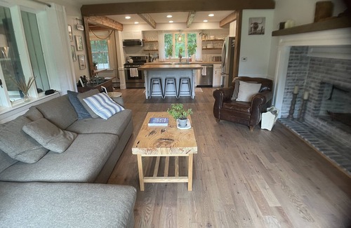 Scarborough House | Renovated Ranch 5 Bed 2 Bth, Open concept. Close to beaches, airport & Portland