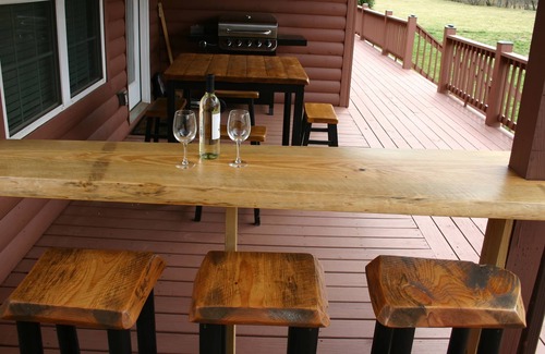 Hiawassee Cabin | Renovated Riverfront Cabin mountain views-tubing, pool, fish