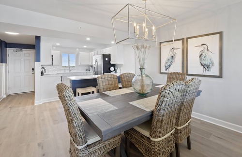 Ono Island Condo | Renovated Sandy Key Penthouse With Upper Level Gulf Views! Treat Yourself!