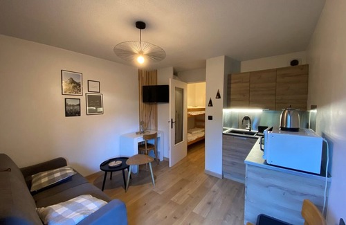 Cohennoz Apartment | Renovated studio for 4 with terrace and parking, Crest-Voland