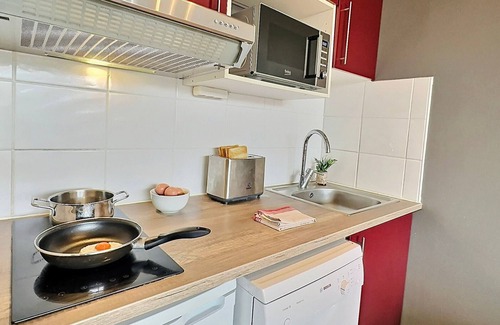 Le Lavachet Apartment | Renovated studio for 4 in Tignes, near slopes and shops