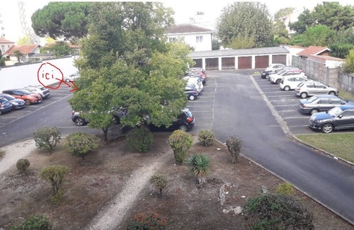 Saint Augustin Apartment | Renovated studio near CHU BORDEAUX, free parking, close to tram