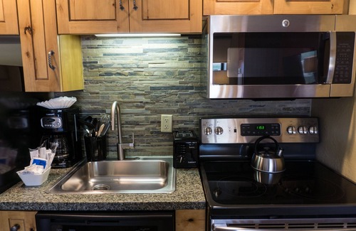 Park City Condo | Renovated Studio with All of the Necessities by RedAwning - Save 20% on 7+ Nights!