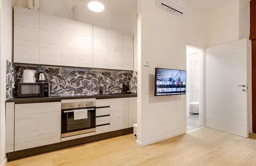 Isola del Bosco - Delle Corti Apartment | Renovated two-room apartment 2 steps from metro M1 Sesto Marelli Milan