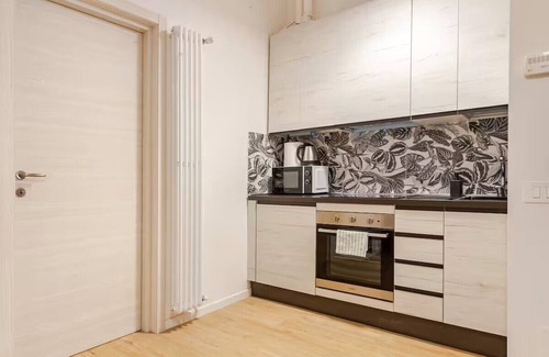 Isola del Bosco - Delle Corti Apartment | Renovated two-room apartment 2 steps from metro M1 Sesto Marelli Milan