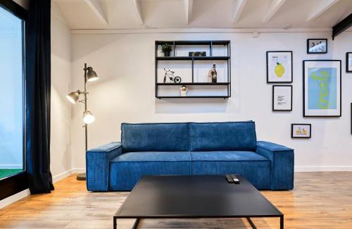 Tourcoing Apartment | Renovated two-bedroom loft veranda