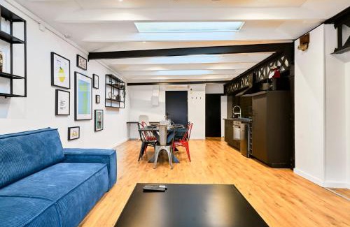 Tourcoing Apartment | Renovated two-bedroom loft veranda