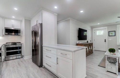 Isle of Palms House | Renovated, Very Modern Beach Home on Quiet Street, Close to Beach & Marina!