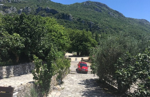 Kuljace House | Rent a room in Stonehouse Danilo