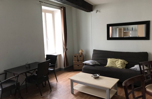 Centre-ville Apartment | Rent furnished studio 40 m², full center, wifi