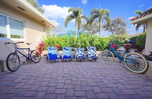 Harbor Village House | RENT LUXE VACATION HOMES 5 STAR 4 BED + HEATED POOL WALK TO BEACH!
