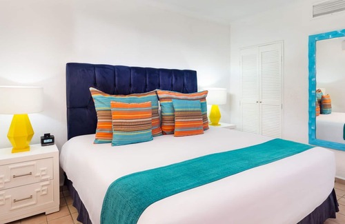 North Hotel Zone Resort | RENT OUT OUR BEACHFRONT TIMESHARE @ Villa Del Palmar Puerto Vallarta