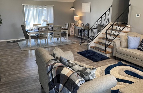 Mayfield Heights House | Rent, Relax , Enjoy & Return Absolutely No Smoking In The Home!!!!