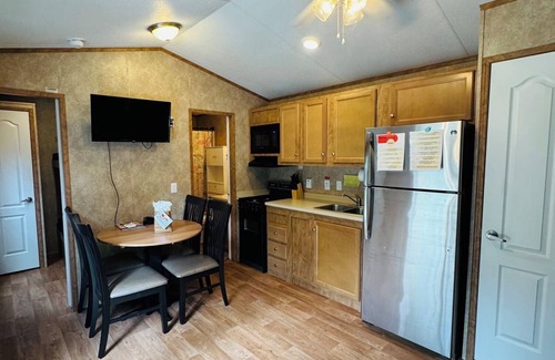 Wisconsin Dells Cabin | Rental Cabin #402 w/King bed