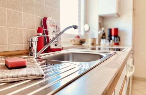 Kirchdorf Apartment | Rental-Deluxe-Private Bathroom-Garden view-Garten-1Schlafzimmer-DG