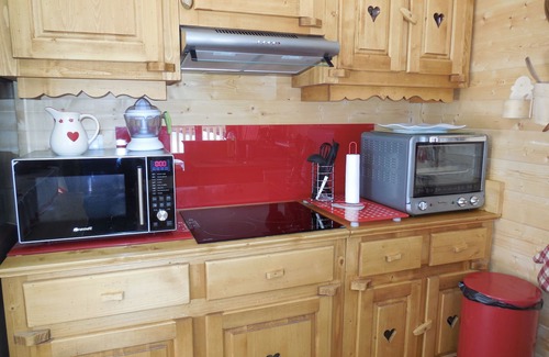 Mont-Dore Ski Chalet | rental new comfortable family chalet sleeps 8