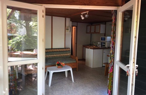 Mimizan Ski Chalet | Rentals close to shops with enclosed garden for families or others.
