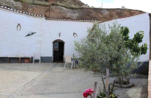 Guadix House | RentitSpain El Rincón, Casa Cueva en Guadix