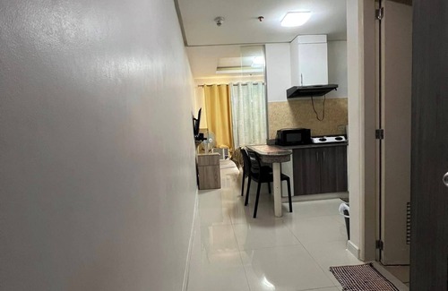 Ermita Night District Hotel | RentXpressOnline Best Place To Stay