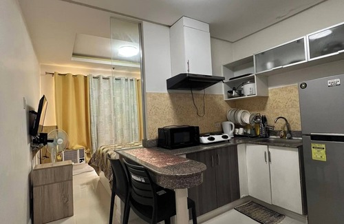 Ermita Night District Hotel | RentXpressOnline Best Place To Stay