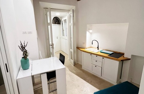 Rione IV Campo Marzio Apartment | Repetita Juvant