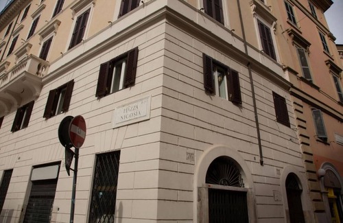 Rione IV Campo Marzio Apartment | Repetita Juvant