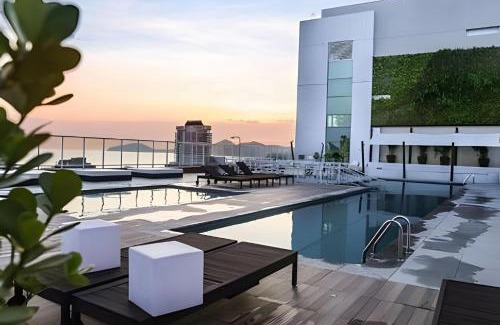 Gonzaga Apartment | Requinte, vista mar, sauna e piscina!