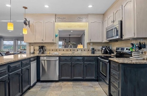 Lyman House | Resa's Family Retreat