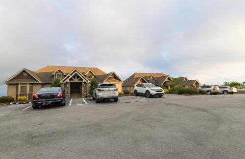 Sugar Mountain Apartment | Reserve 36-D