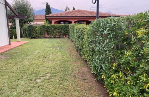 Cinquale Apartment | residence Apuane