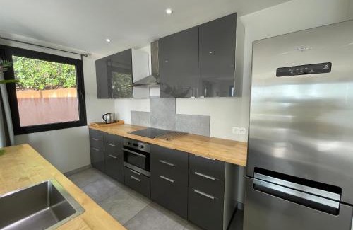 Theoule-sur-Mer Apartment | Residence Arc-en-Ciel 5 Star App A with stunning seaview