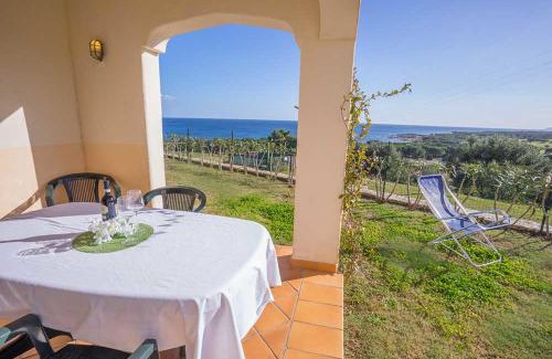 Baia Sant'Anna Apartment | residence baia sant anna con piscina