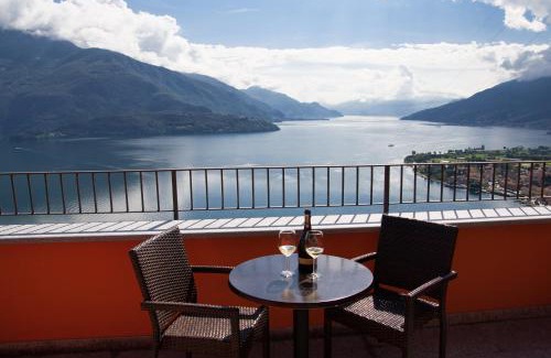 San Carlo Apartment | Residence CaFelicita - Apartments Lake View - Infinity Pool - Jacuzzi