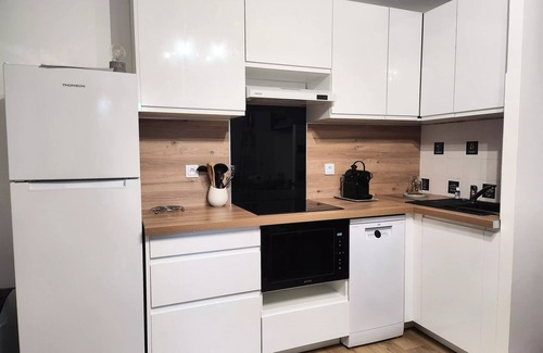 Carnoux-en-Provence Apartment | Residence Debussy - maeva Home - 2 Room Apartment 4 People - Prestige