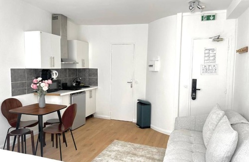 Les Halles Apartment | RESIDENCE DES HALLES - APPARTHOTEL