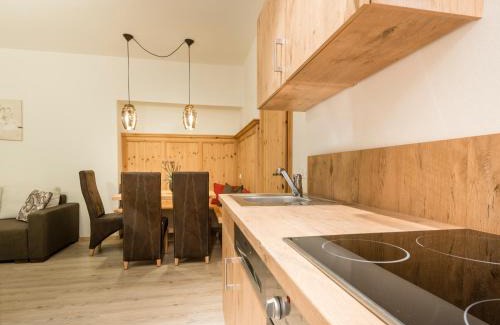 Tirolo Apartment | Residence Fischerhof
