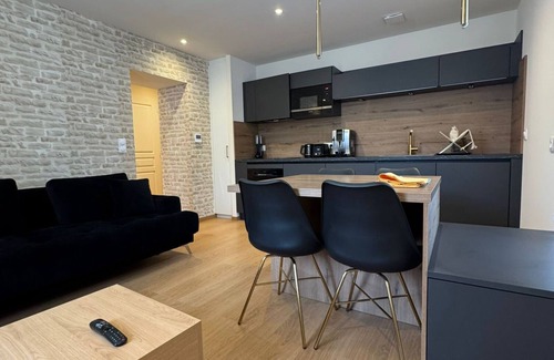 Chateau-Ville-Vieille Apartment | Residence VillaBelleFleur-Apartment L'Ancolie