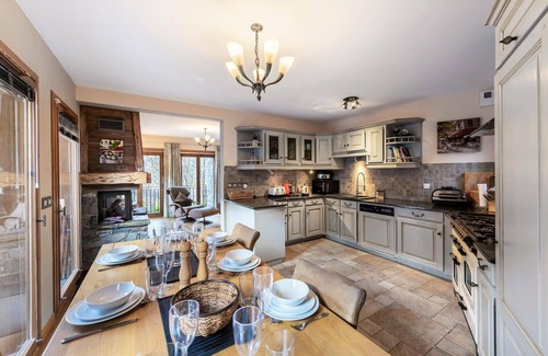 Villarabout Ski Chalet | Residence Gresty - Chalets for 8 People
