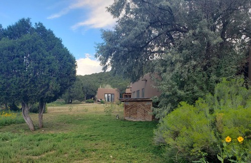 El Prado House | Residence Guesthouse on 30 acre Cielo Taos Estate