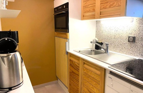Val-d'Isere Apartment | Residence Hameaux De Val - Friendly apartment and its covered parking