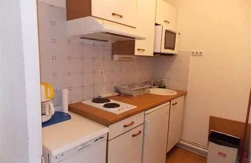 Bagneres-de-Luchon Apartment | Residence Hotel De France - LUCHON CENTRE -2 PIECES CABINE - GRAND BALCON SOUTH - PARKING