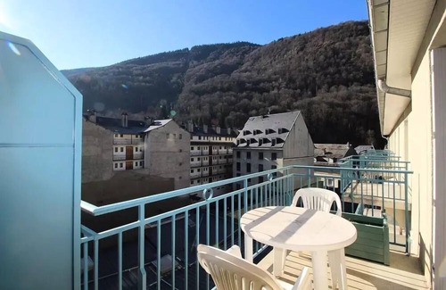 Bagneres-de-Luchon Apartment | Residence Hotel De France - LUCHON CENTRE - T2 EXPO WEST - BALCONY - PARKING