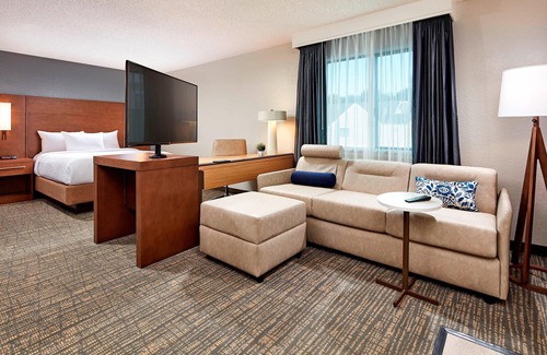 Tree Section Hotel | Residence Inn by Marriott Manhattan Beach