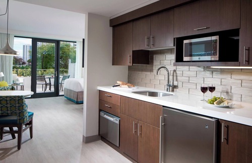 West Avenue Hotel | Residence Inn by Marriott Miami Beach South Beach