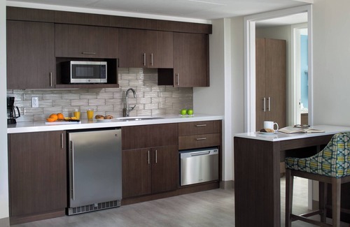 West Avenue Hotel | Residence Inn by Marriott Miami Beach South Beach