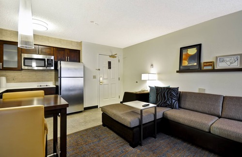 Northside Hotel | Residence Inn by Marriott Jacksonville Airport
