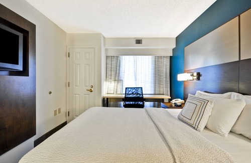 Northside Hotel | Residence Inn by Marriott Jacksonville Airport
