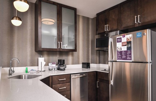 Paw Creek Hotel | Residence Inn by Marriott Charlotte Northlake