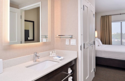 Paw Creek Hotel | Residence Inn by Marriott Charlotte Northlake