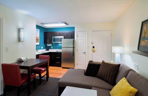 Framingham Hotel | Residence Inn by Marriott Boston Framingham